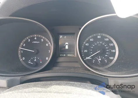 2017 Hyundai Santa Fe Sport 2.4L из США, поврежденный, VIN 5NMZUDLB4HH034437